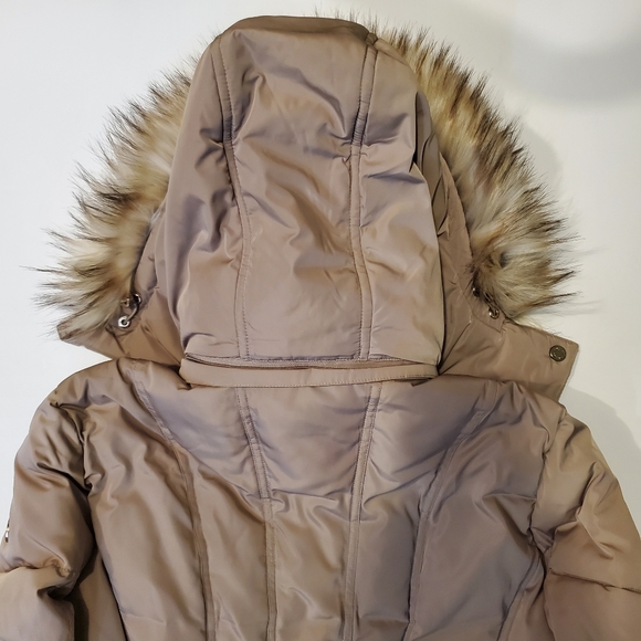 Calvin Klein Women's 3/4 Faux Fur Puffer - Picture 6 of 9